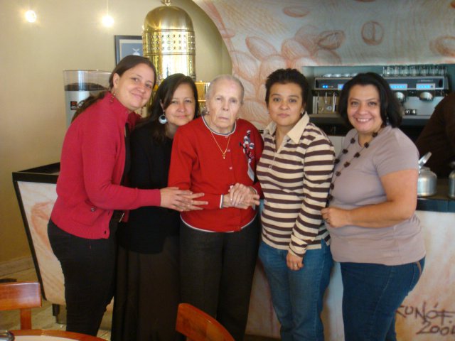 El equipo del Archivo Tomás Montero Torres: Claudia, Martha, Lulú, July y Silvia
